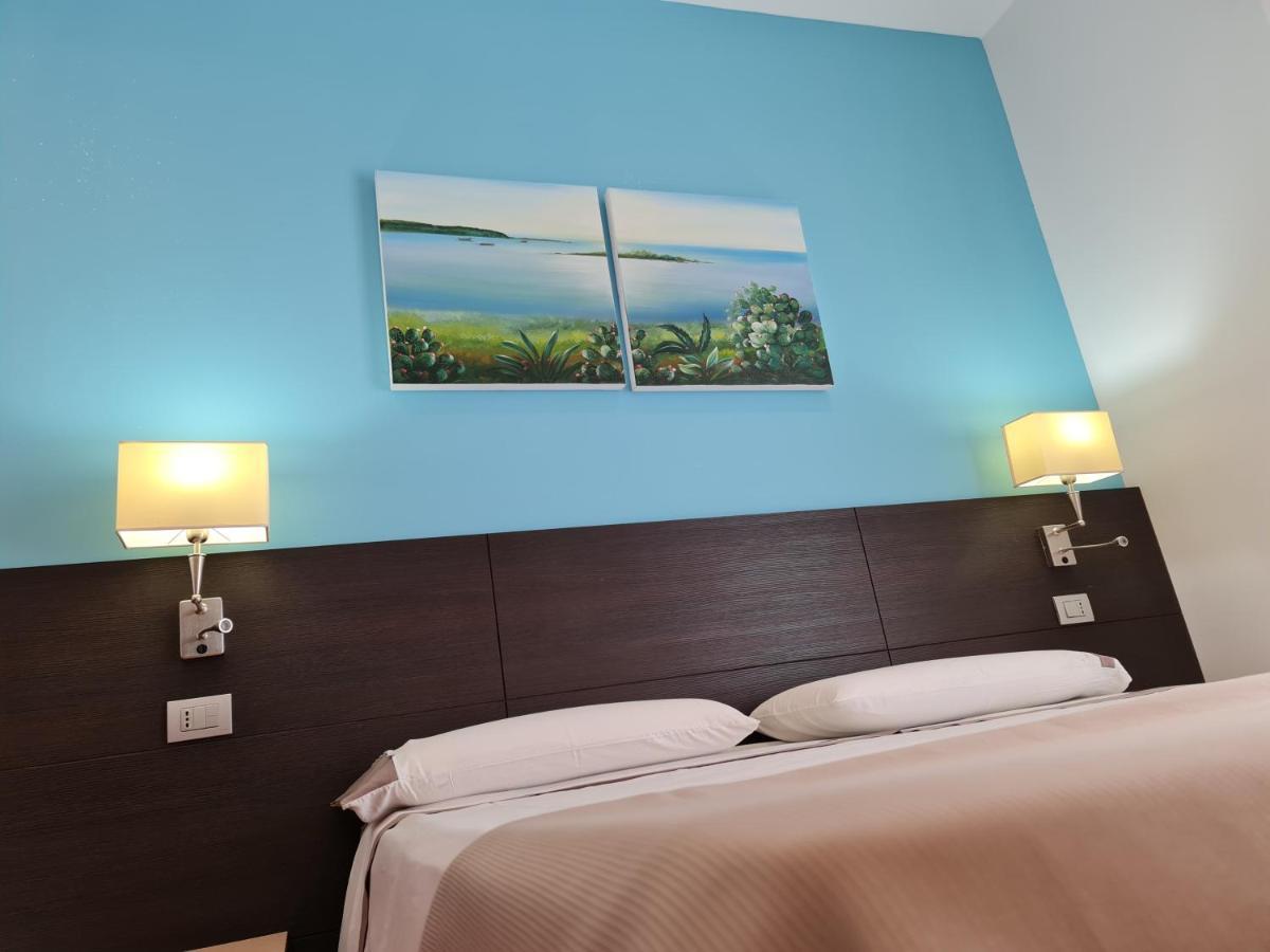 Il Vascello Hotell Porto Cesareo Exteriör bild