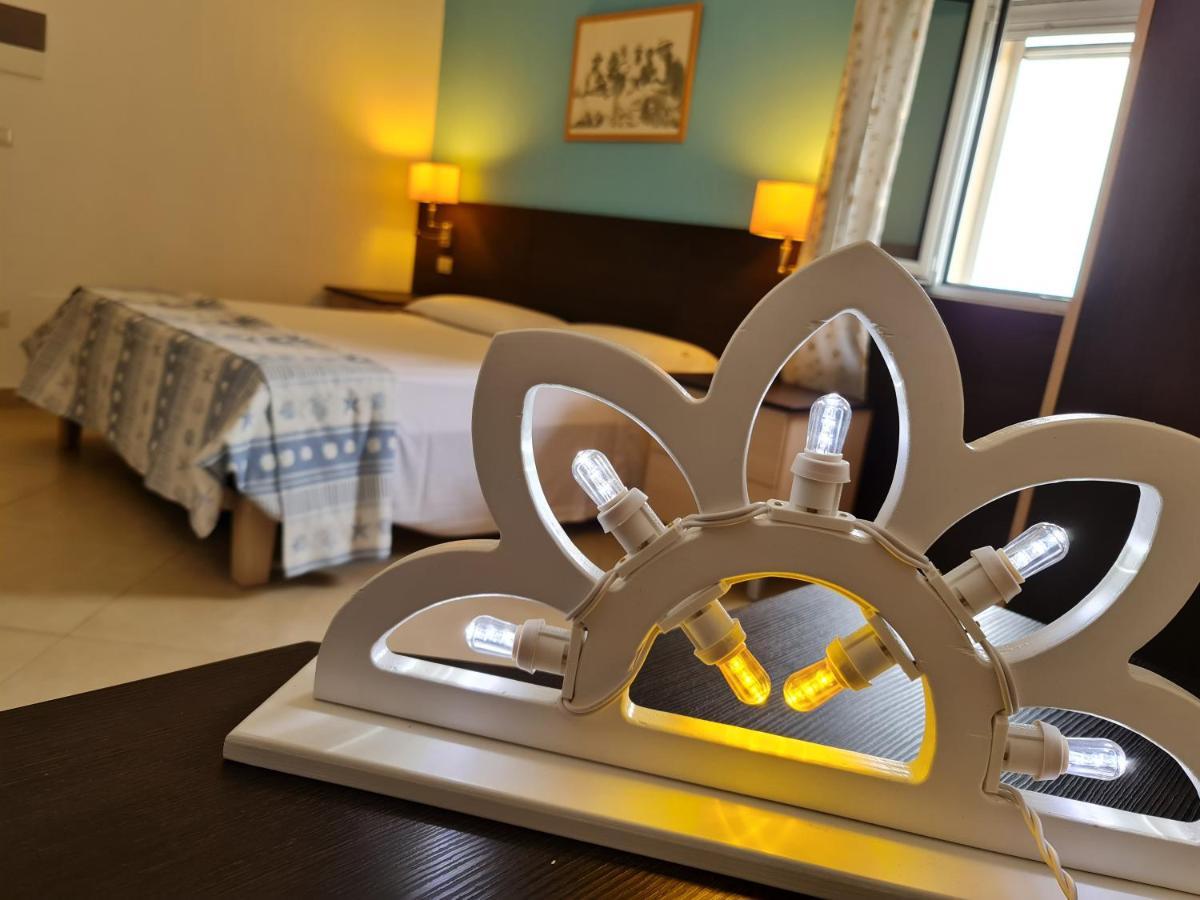 Il Vascello Hotell Porto Cesareo Exteriör bild