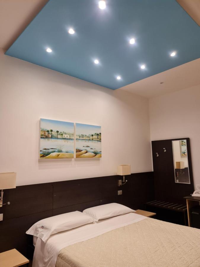 Il Vascello Hotell Porto Cesareo Exteriör bild