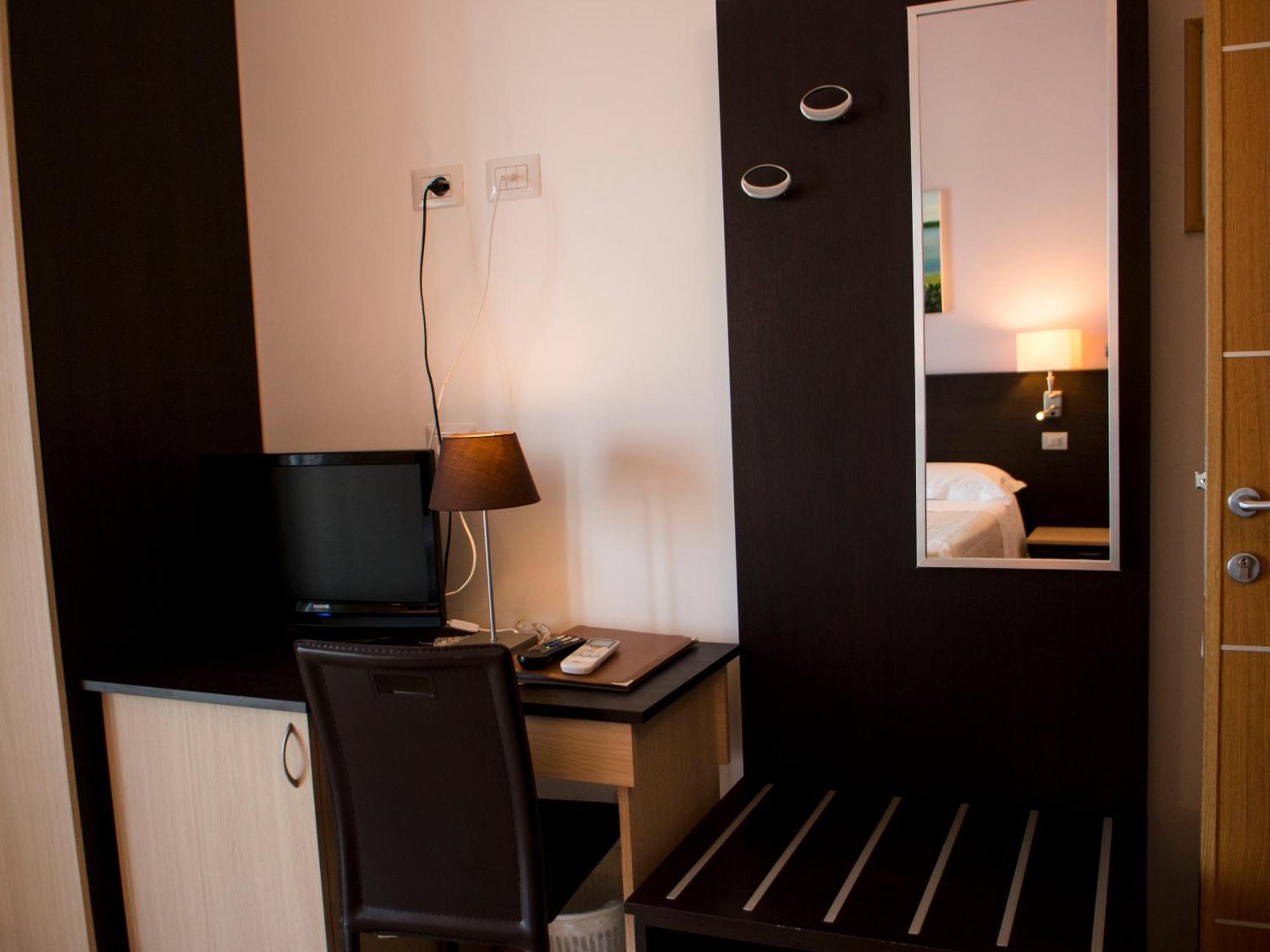 Il Vascello Hotell Porto Cesareo Exteriör bild